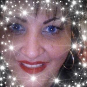 Meet your Posher, Fay